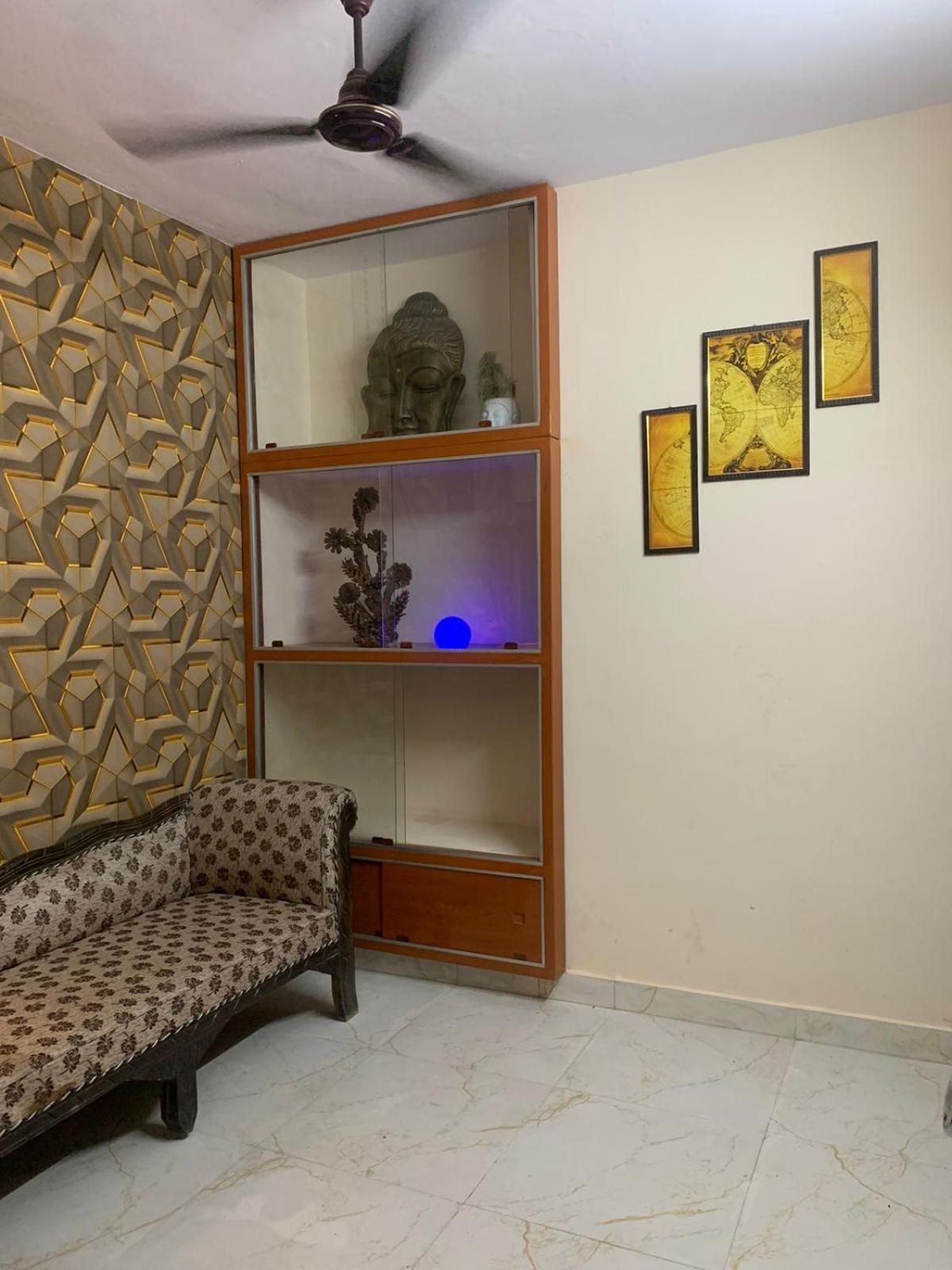 Privyrooms Gorakhpur Exteriör bild